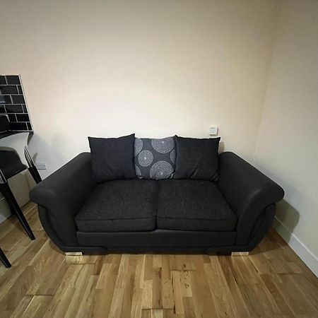 1 Bedroom Flat With Parking Leicester Exterior photo