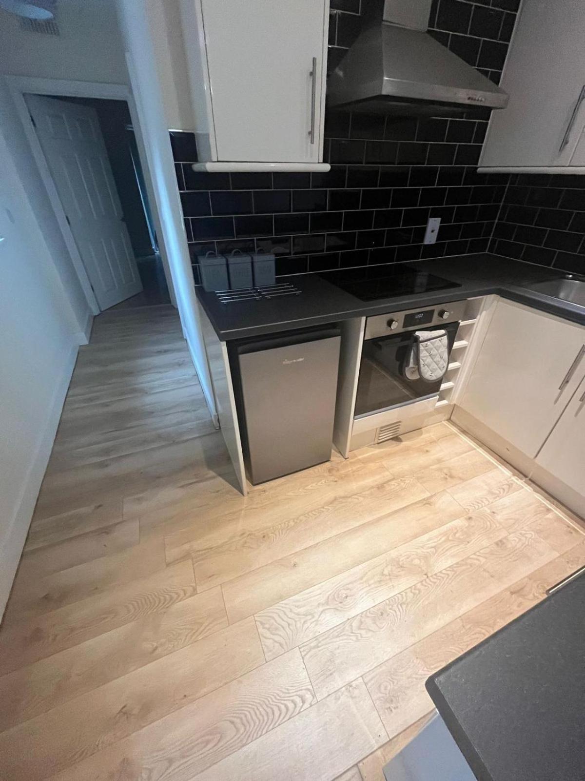 1 Bedroom Flat With Parking Leicester Exterior photo